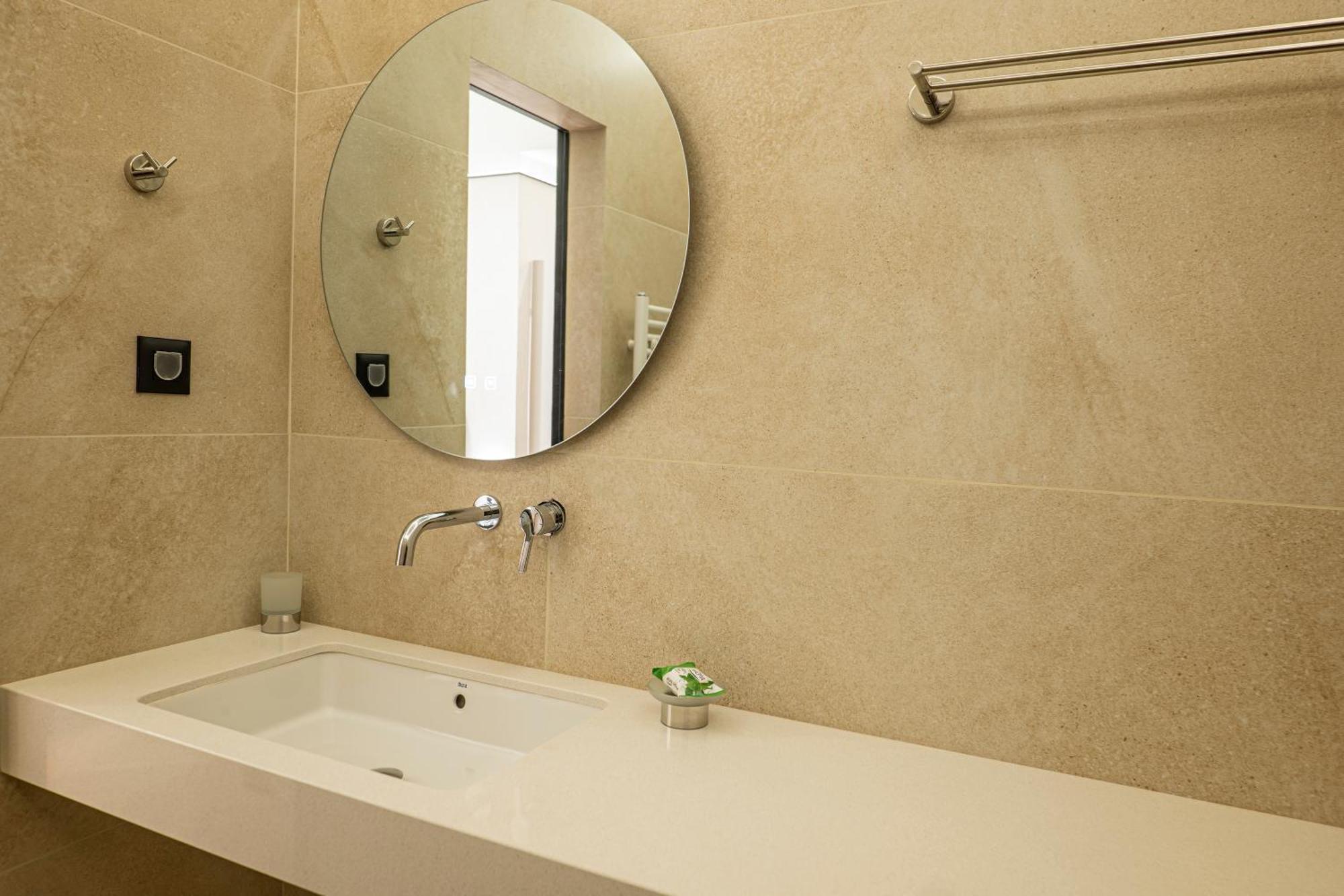 M Star Rooms, Private Parking, Sofia Top Center Екстериор снимка